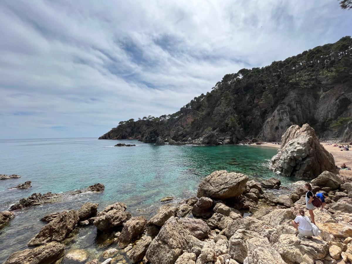 Calella De Palafrugell - Piso Reformado Con Piscina, Wifi Y Parking Gratuito Apartman Kültér fotó