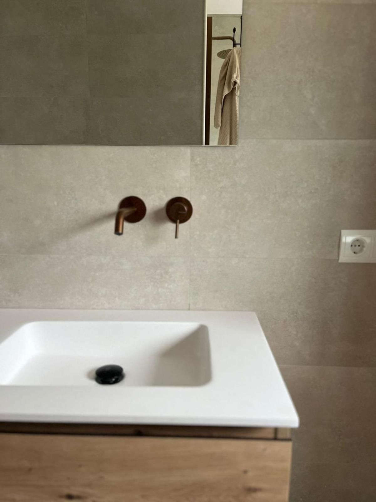 Calella De Palafrugell - Piso Reformado Con Piscina, Wifi Y Parking Gratuito Apartman Kültér fotó